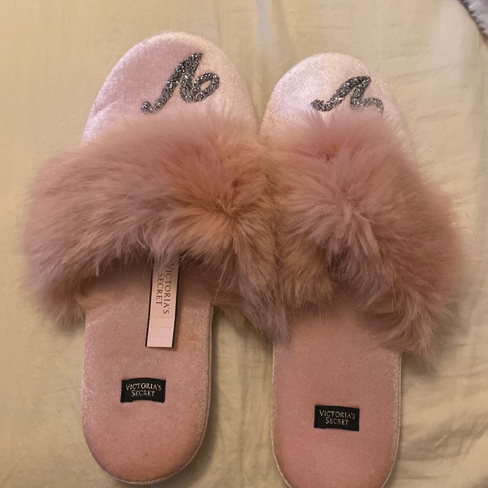 victoria’s secret slippers